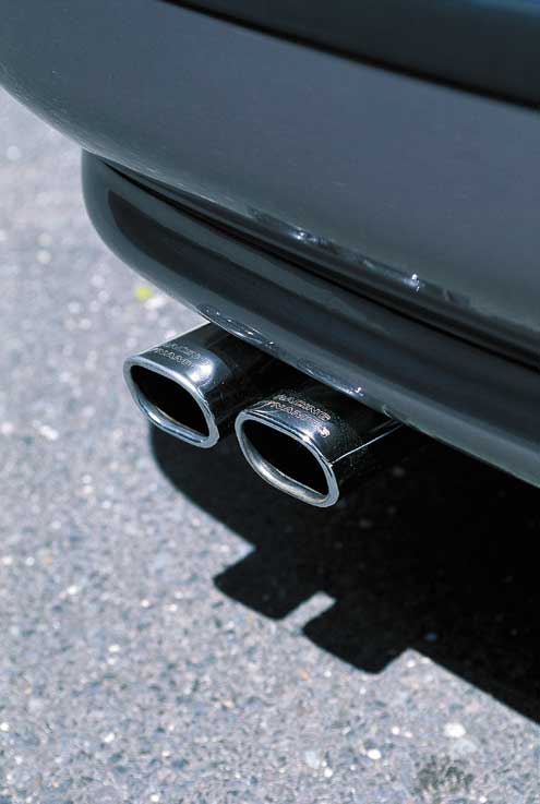 87318_large+BMW_E39_5series+Close_Up_Exhaust_Tips_Detail.jpg