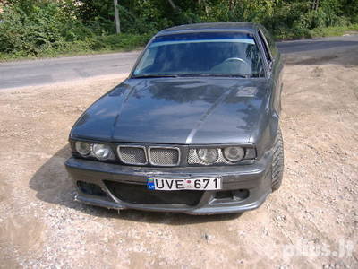 bmw-525_6294120_normal.jpg