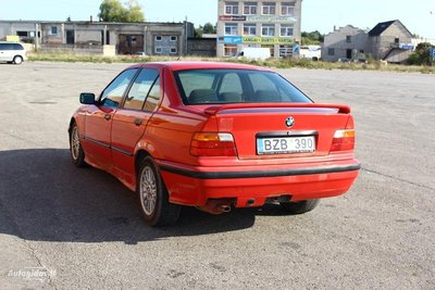 bmw-318-e30-sedanas-1994-6.jpg