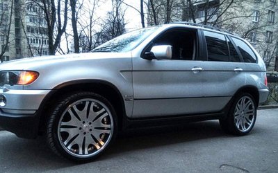 bmw x5 e53 r22.jpg